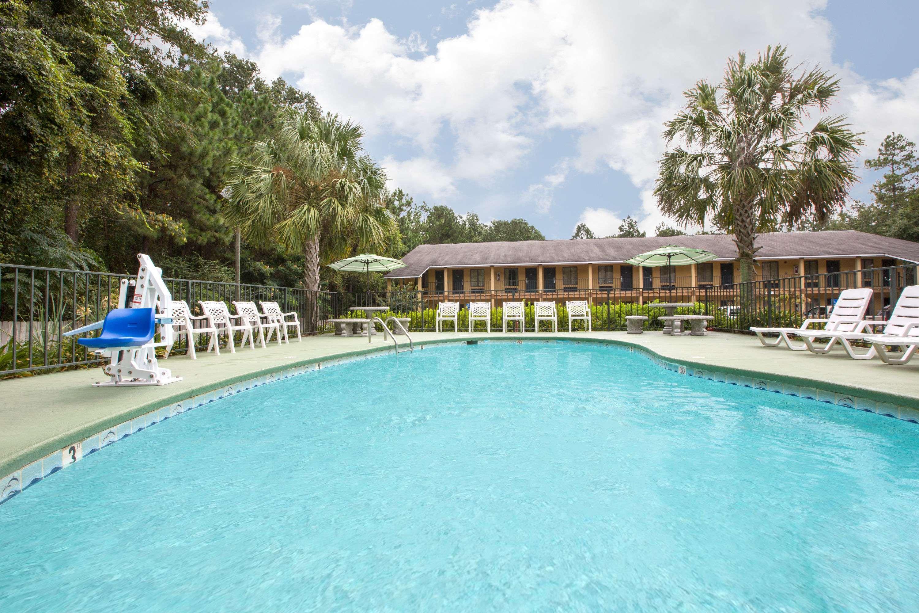 Howard Johnson By Wyndham Dothan Kültér fotó